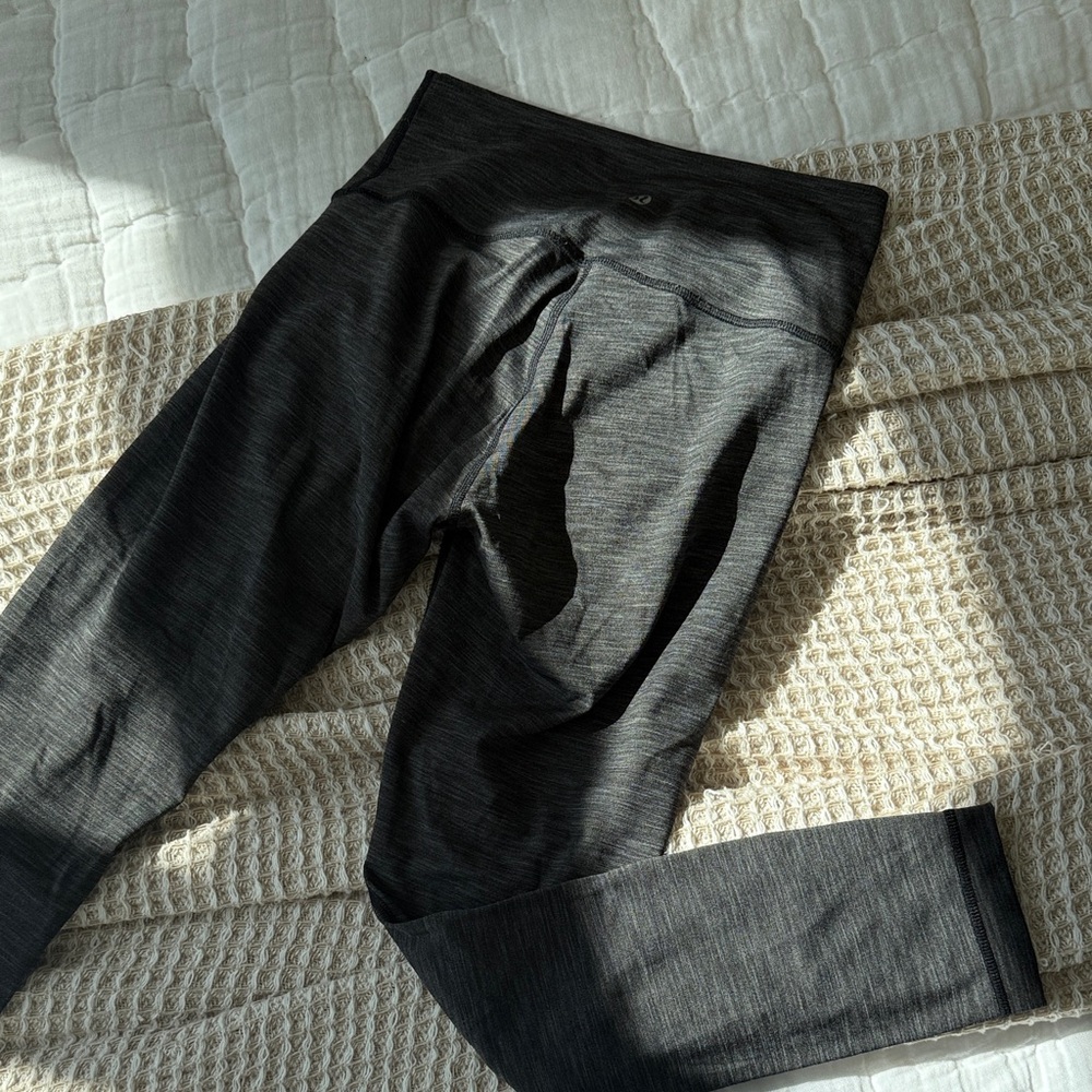 Dark Heather Grey Lululemon 3/4 Leggings size 4